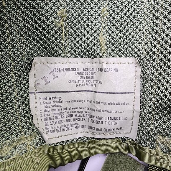 Tactical Camouflage Load‎ Bearing Vest Multiple Pockets & Adjustable Straps - Picture 5 of 6